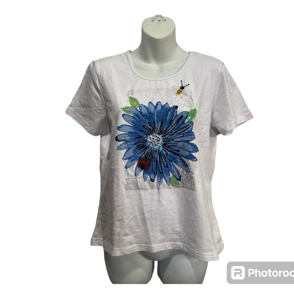 Knit De Knit tee shirt. Size small